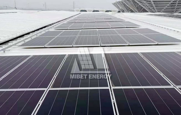 彩鋼瓦屋頂光伏電站的安裝與運維要考慮什么？