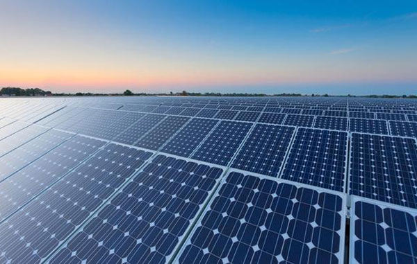 光伏并網(wǎng)發(fā)電系統(tǒng)是什么？與離網(wǎng)光伏發(fā)電系統(tǒng)的區(qū)別